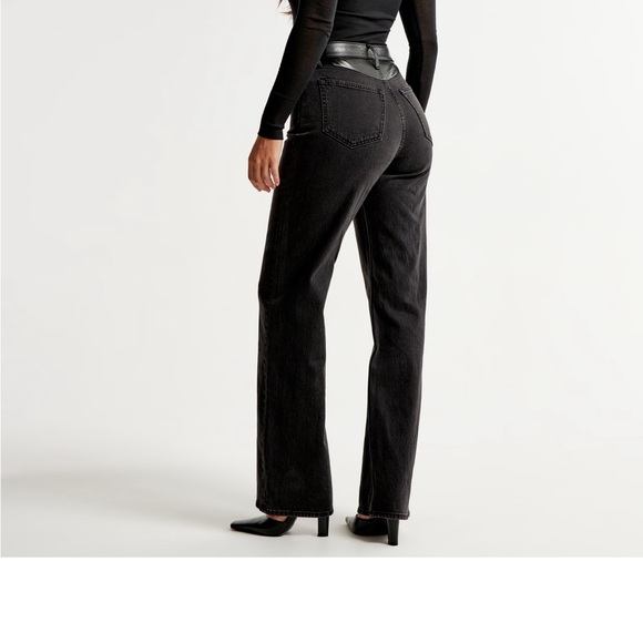 Abercrombie Curve Love The 90s Relaxed High Rise Mixed Material Jeans!Size 34 - Picture 2 of 4
